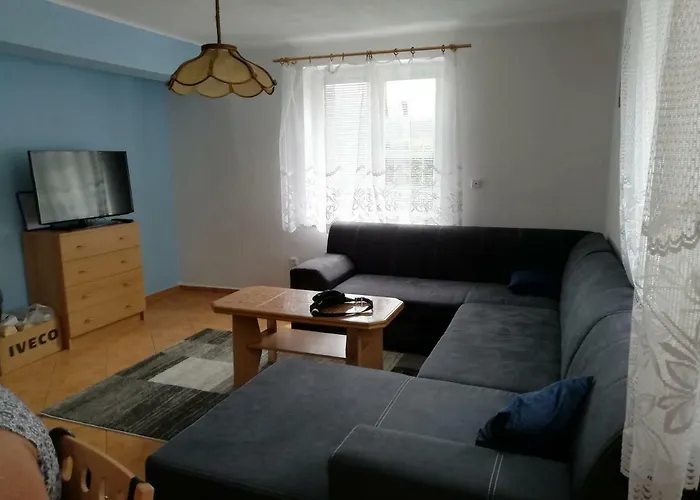 Semesterbostad Chata Cerna V Posumavi *